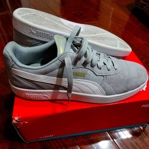 Puma ASTRO kick low top